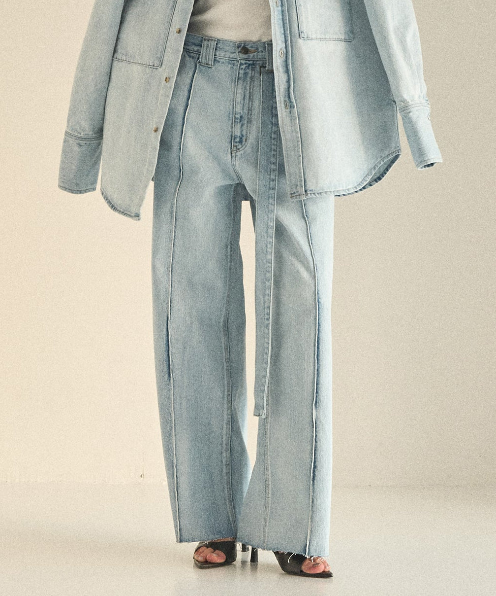 Pintuck Semiwide ICE Bleach Jeans – MIELI INVARIANT