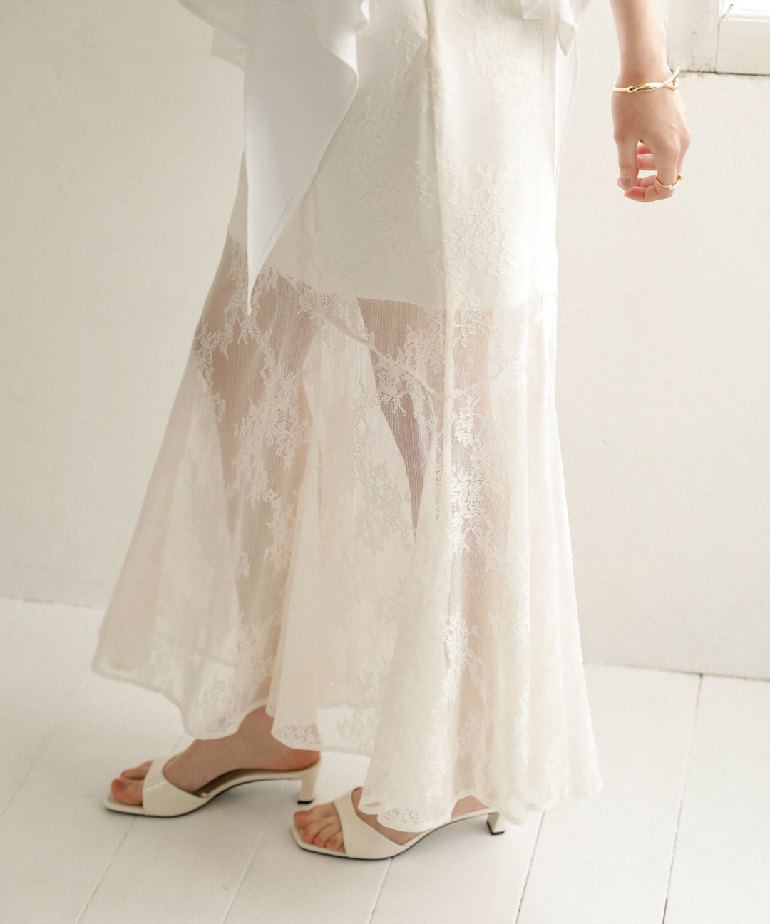 Stretch Lace Tiered Skirt