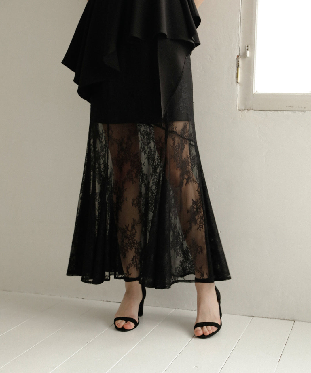 Stretch Lace Tiered Skirt