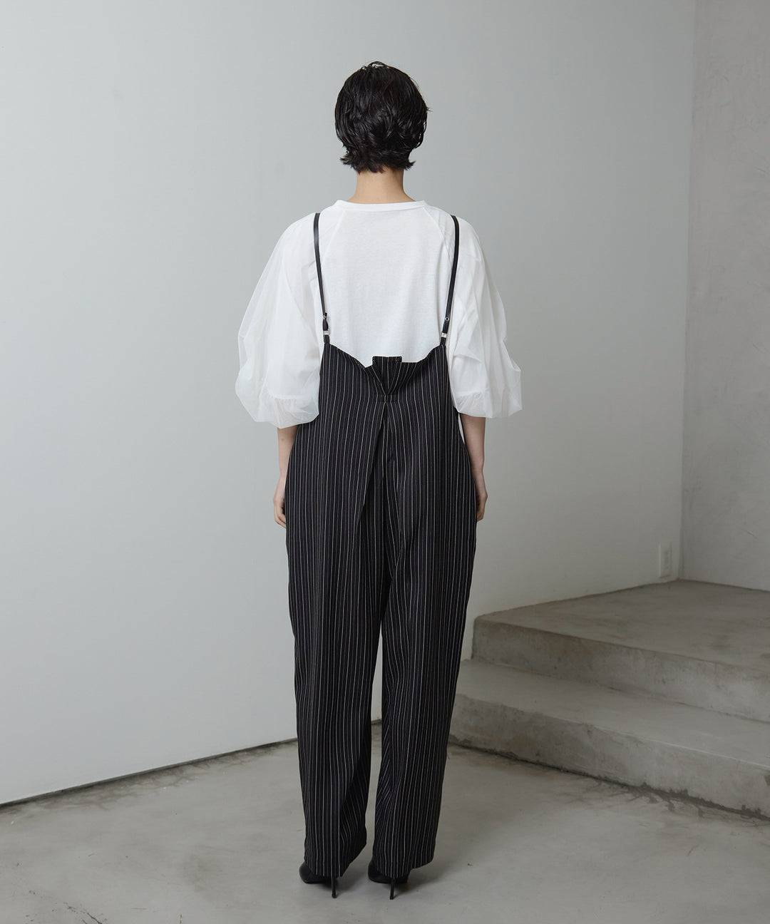 [2SET]Balloon Sleeve Tee + Slim Strap Pinstripe PT