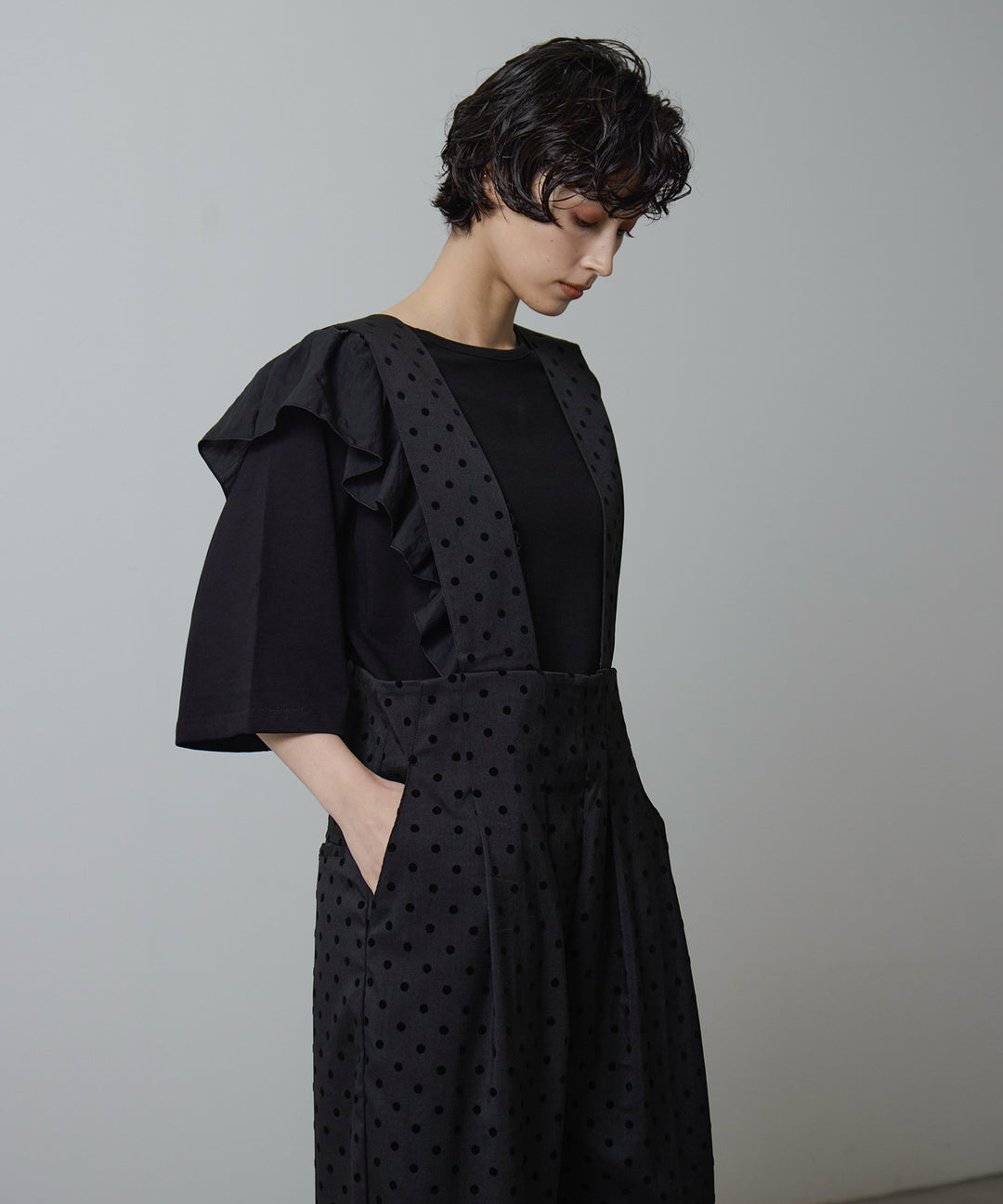 (eliuu)Asymmetry Frill Over Tee