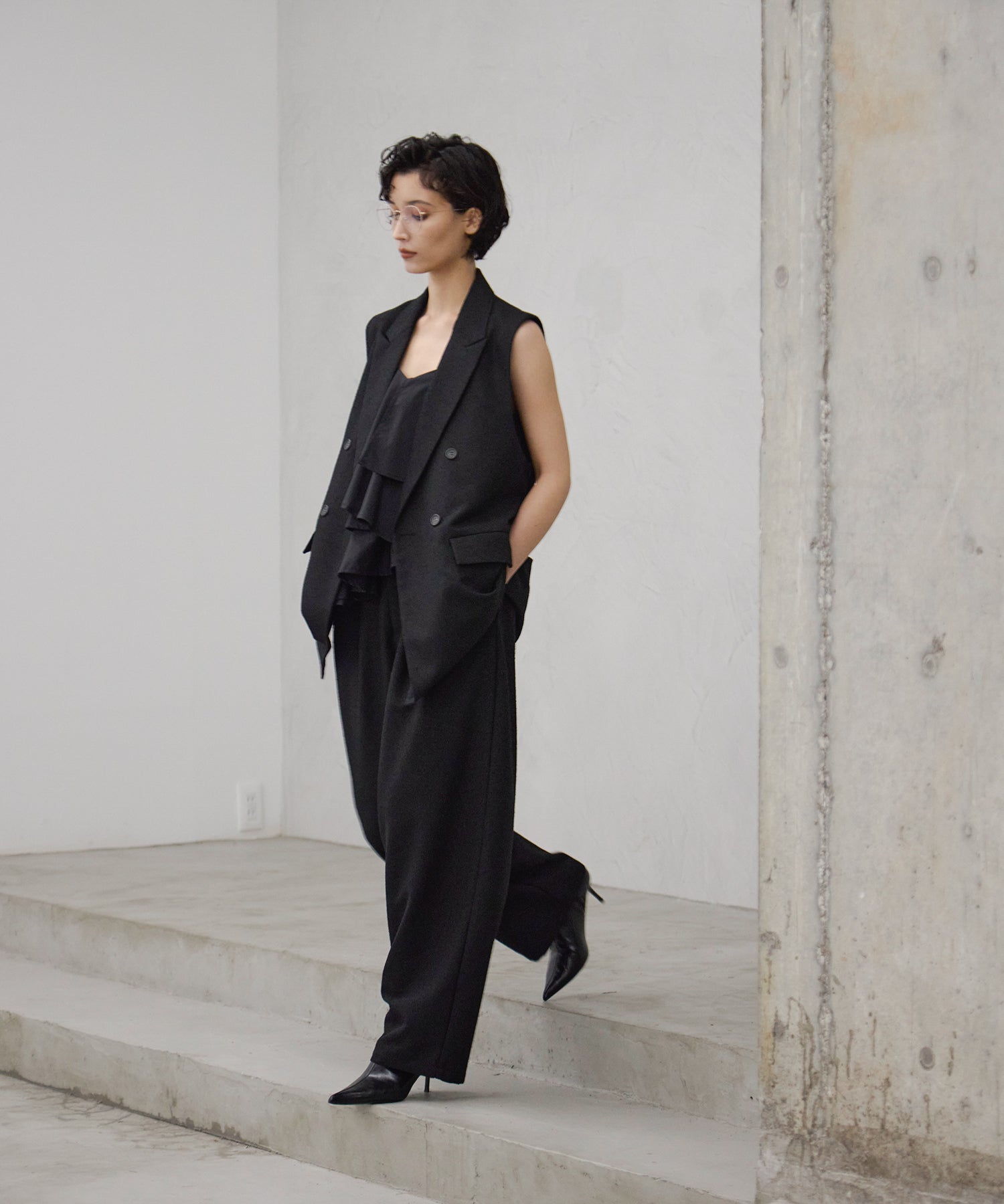 mieliinvariant スリット入りロングニットガウン mieliinvariant スリット入りロングニットガウン 最 安 価格