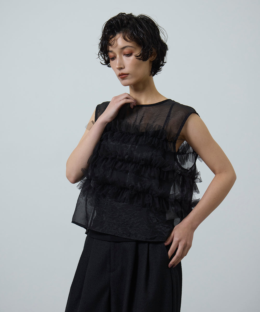 [3SET]Sheer Frill Bustier + Basic Cut Camisole + Slub Tweed Slucks