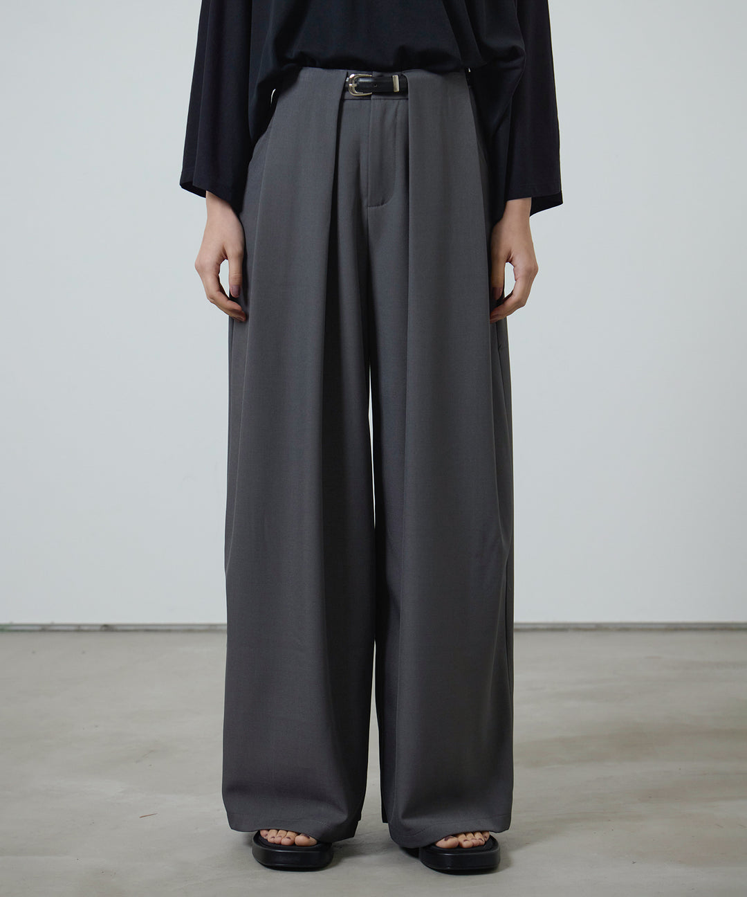 (eliuu)Slim Belt Flare Slacks