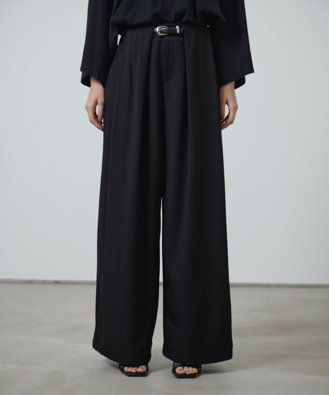 (eliuu)Slim Belt Flare Slacks