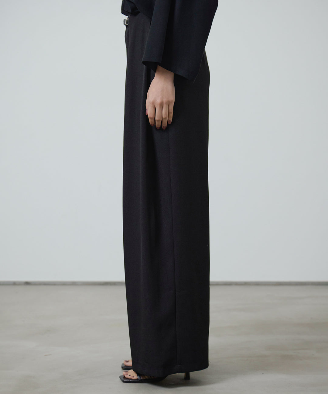 (eliuu)Slim Belt Flare Slacks