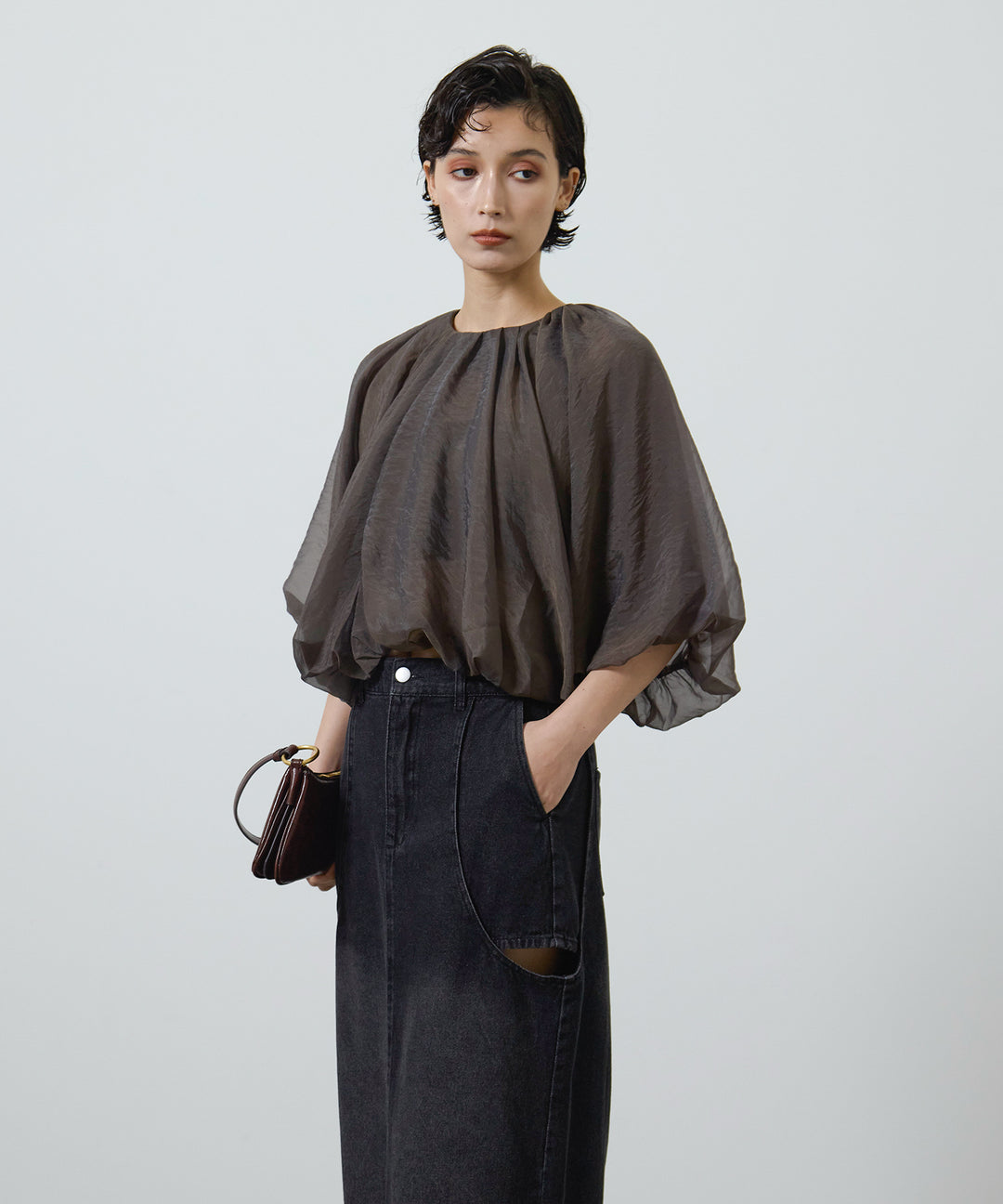 [2SET]Balloon Gather Sheer Blouse + Hole Denim Skirt