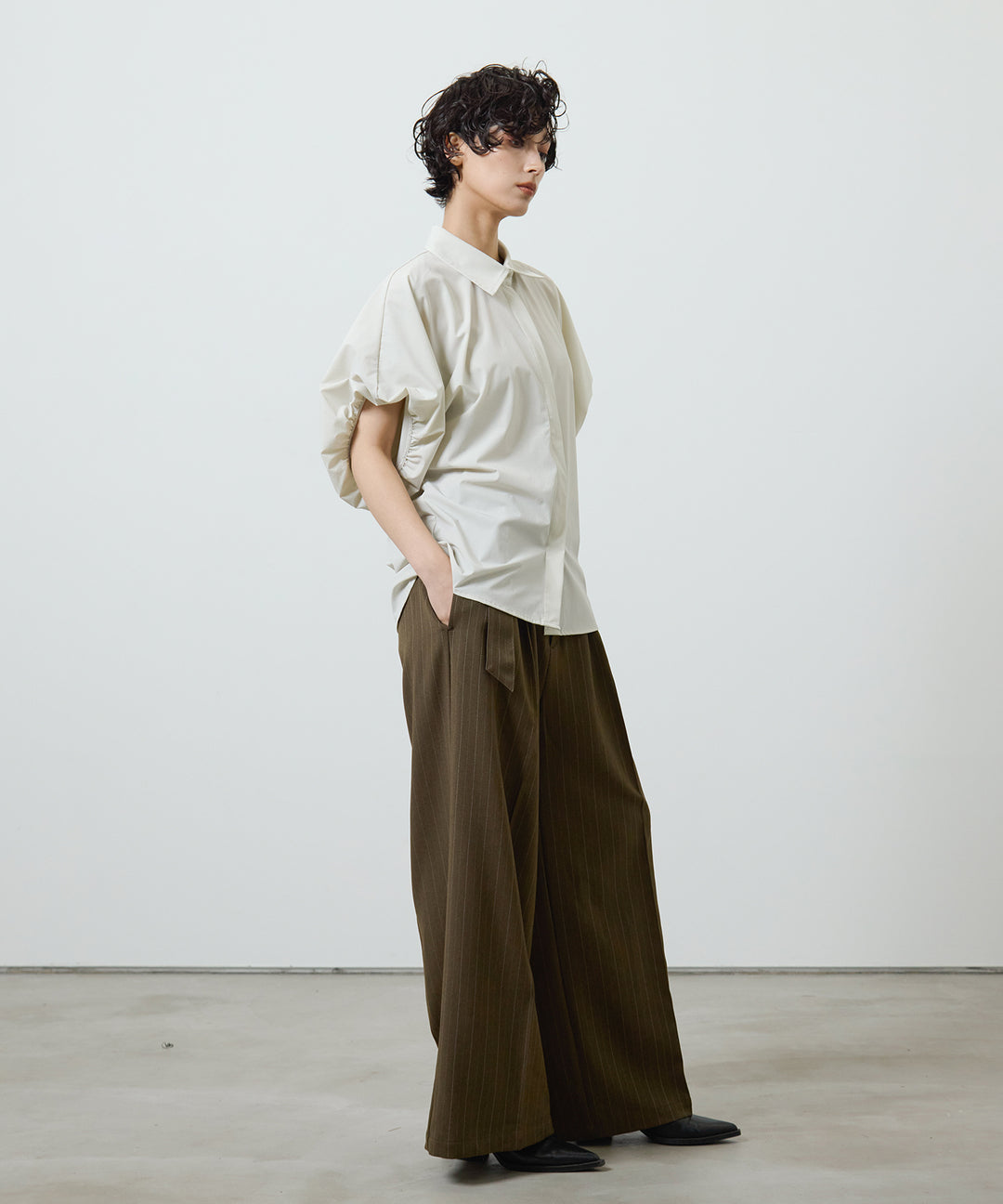 [2SET]Stretch Wide Puff Blouse + Twill Tuck Belt Slacks