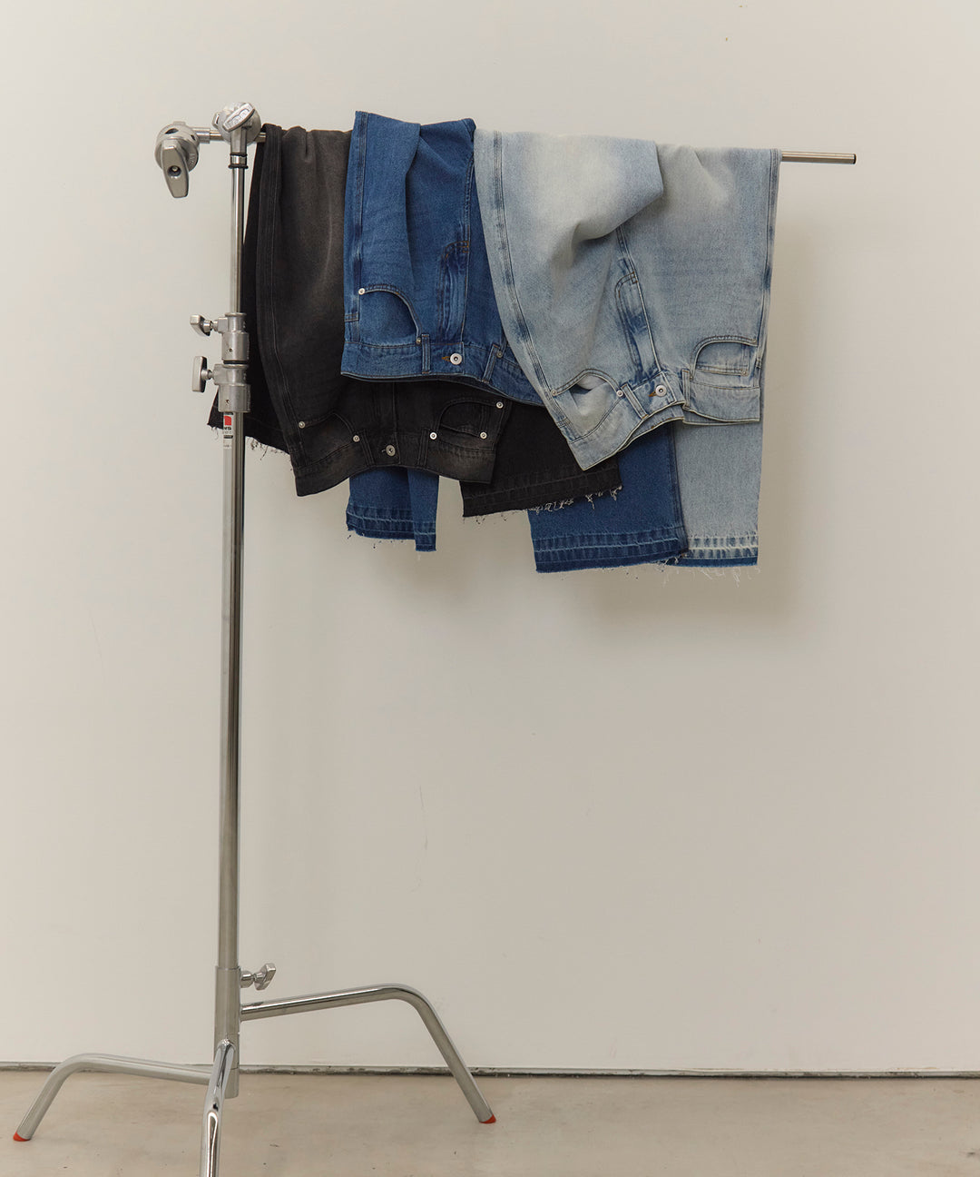 [2SET]Slub Yarn Knit Polo Cardigan+Hem Wash Denim