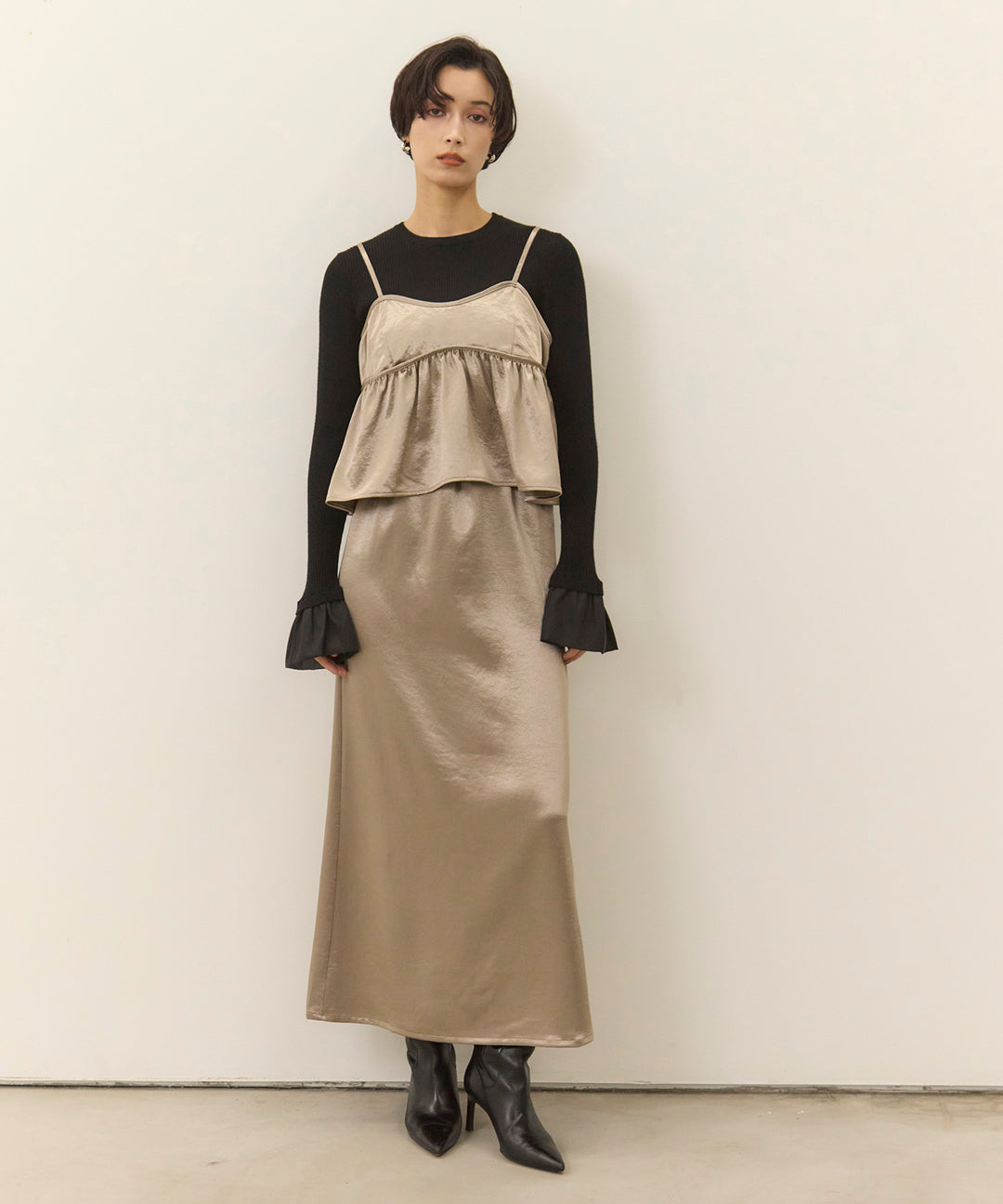 [2SET]Satin Double C/A Busrier + Satin Simple Skirt