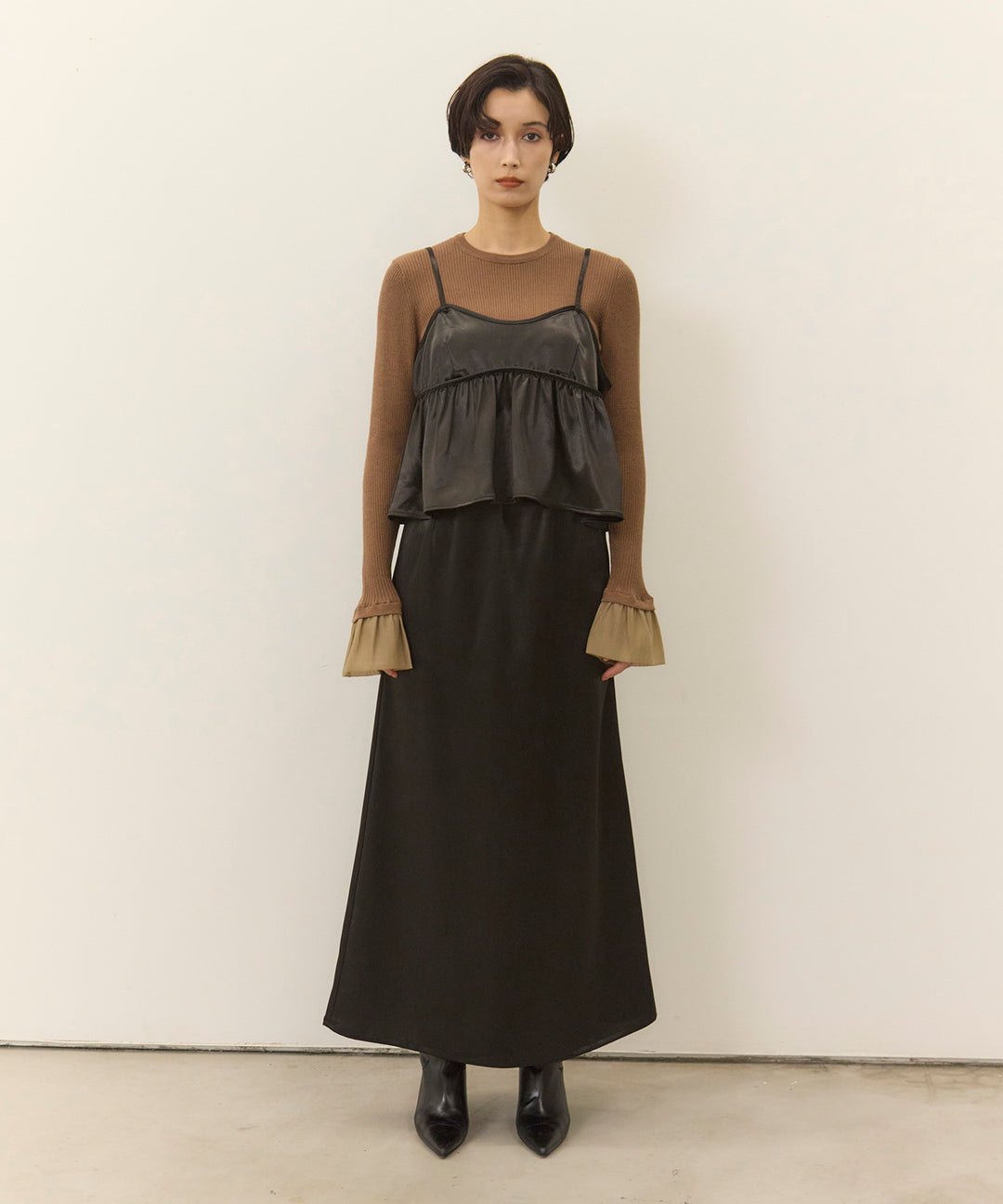[2SET]Satin Double C/A Busrier + Satin Simple Skirt