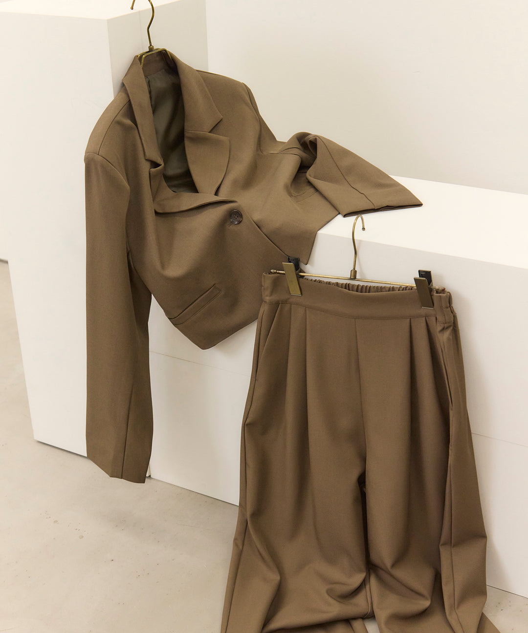 (eliuu)Twill Cropped Tailored JK
