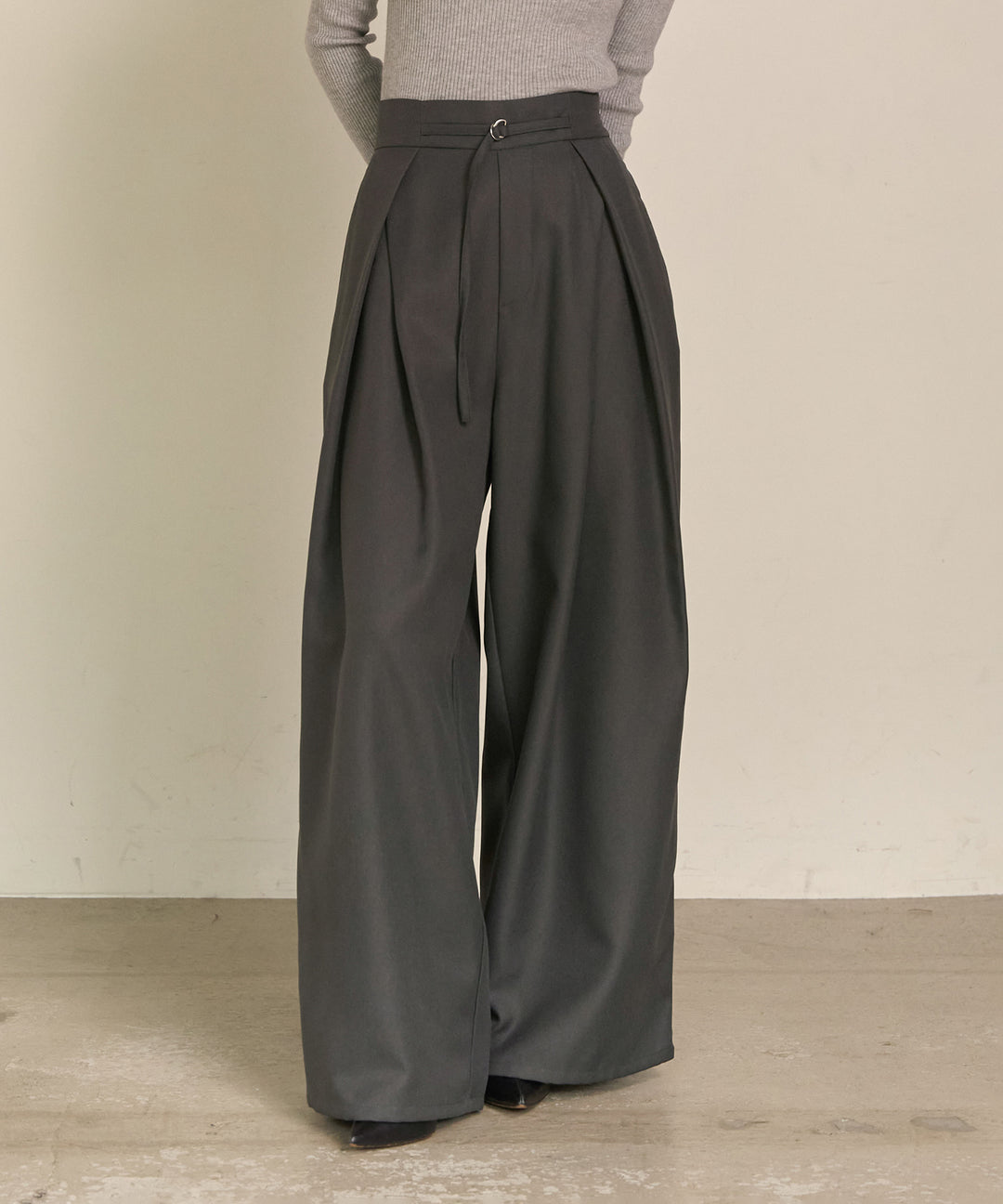 [SET]Texture Combi Polo Knit+Wrap Belt Wide Slacks