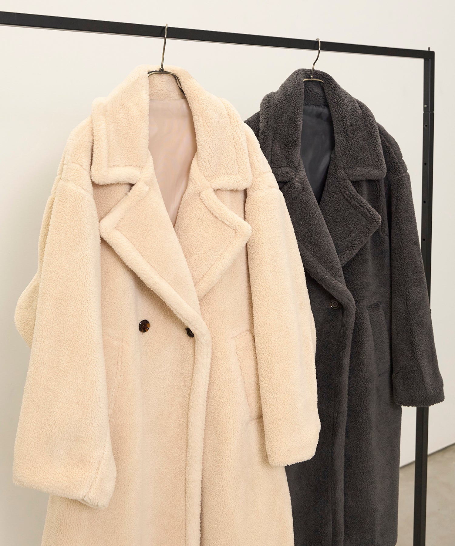 eliuu)Puffy Boa Coat – MIELI INVARIANT