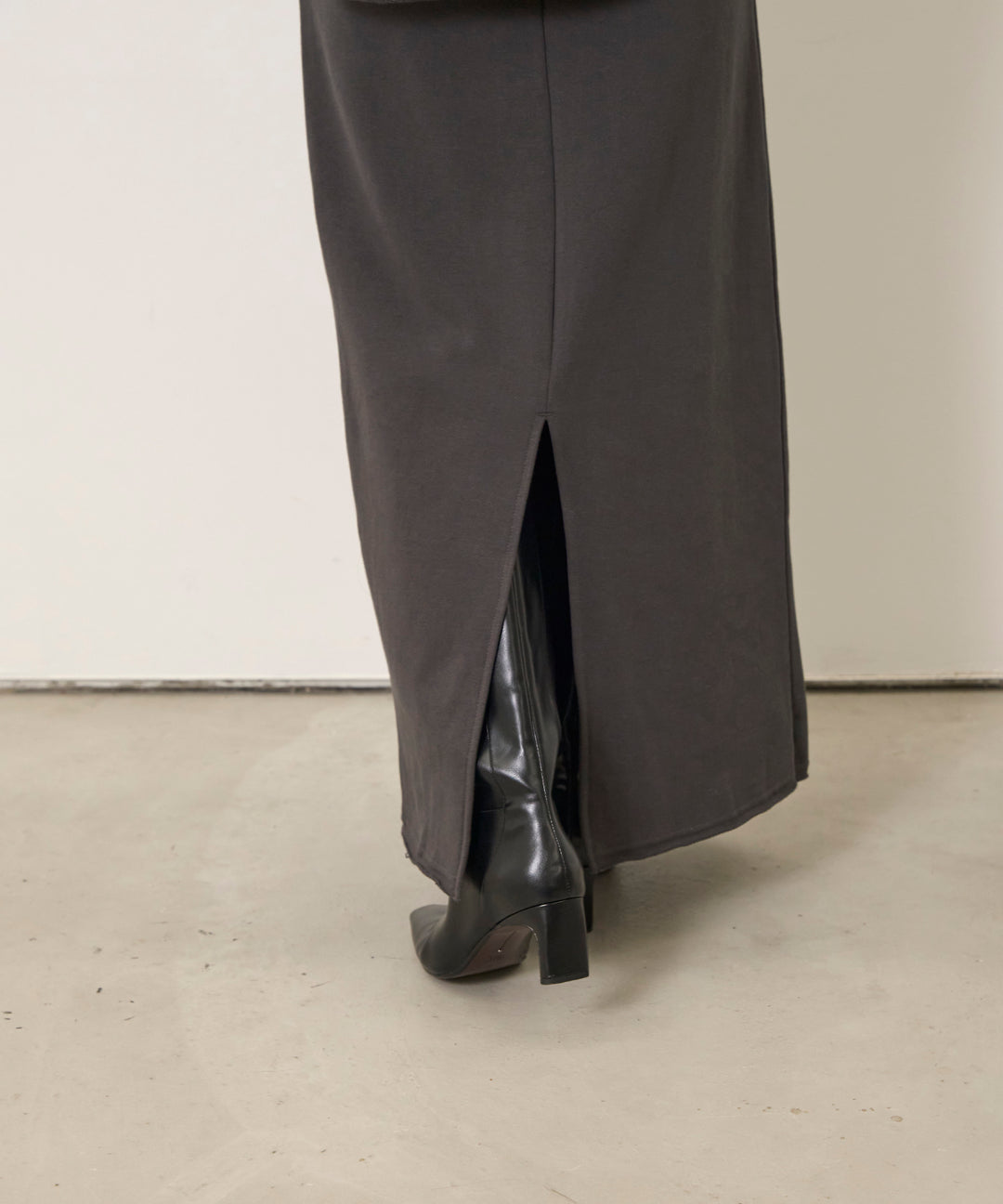 [SET]Off Shoulder Sweat Top+Sweat Straight Skirt