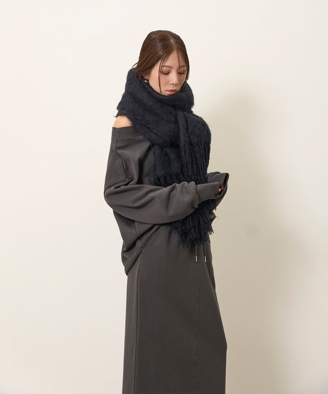 (eliuu)Off Shoulder Sweat Top