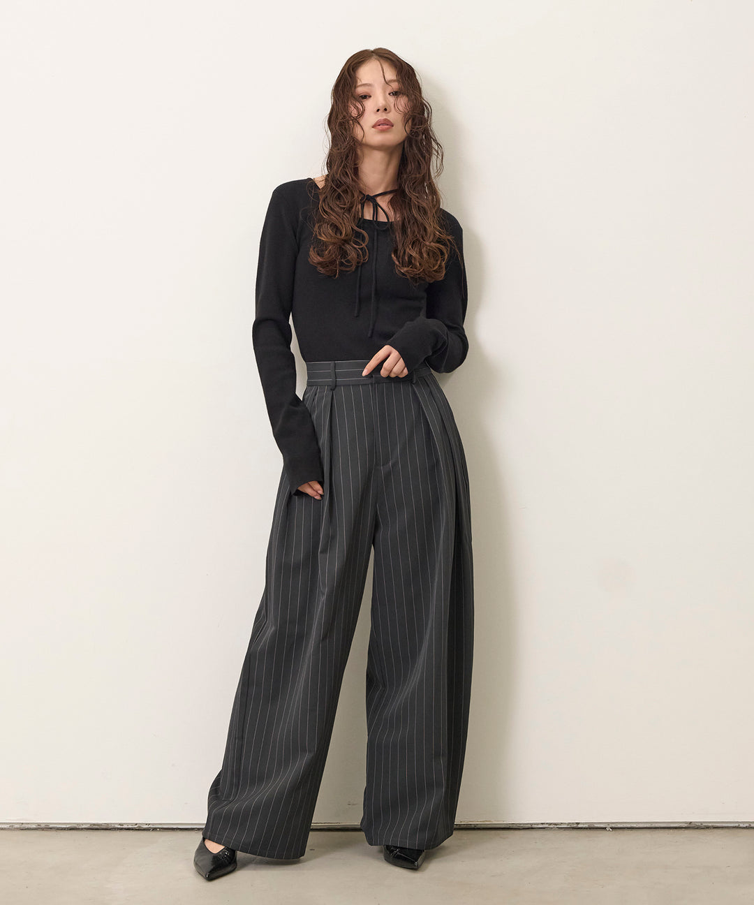 [SET]Smooth Soft Choker 2way Knit Top+Pinstripe Wide Tuck Slacks