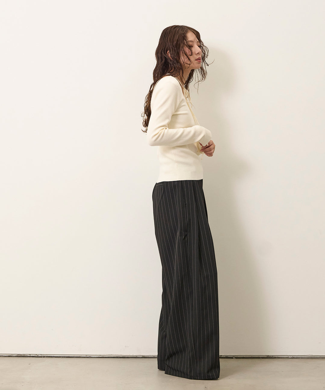 [SET]Smooth Soft Choker 2way Knit Top+Pinstripe Wide Tuck Slacks