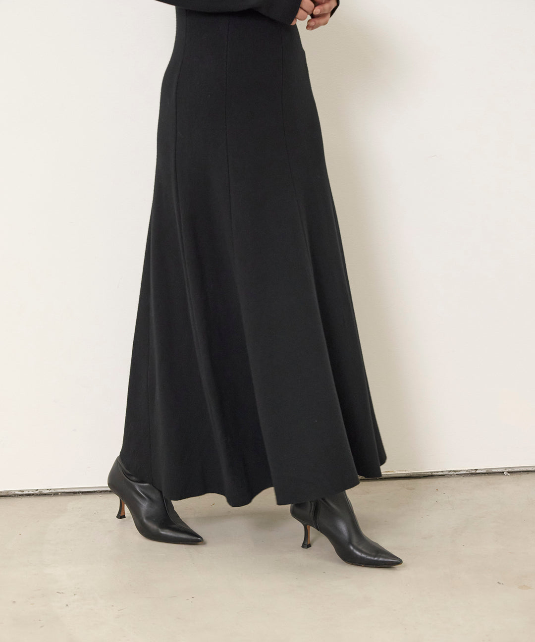 (eliuu)Shape Flare Knit Onepiece