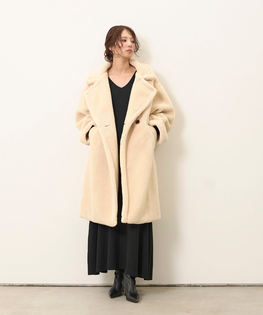 [SET]Puffy  Boa Coat+Shape Flare Knit Onepiece
