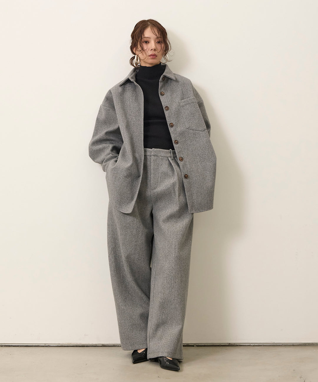 (eliuu)Wool Like Tuck Trousers