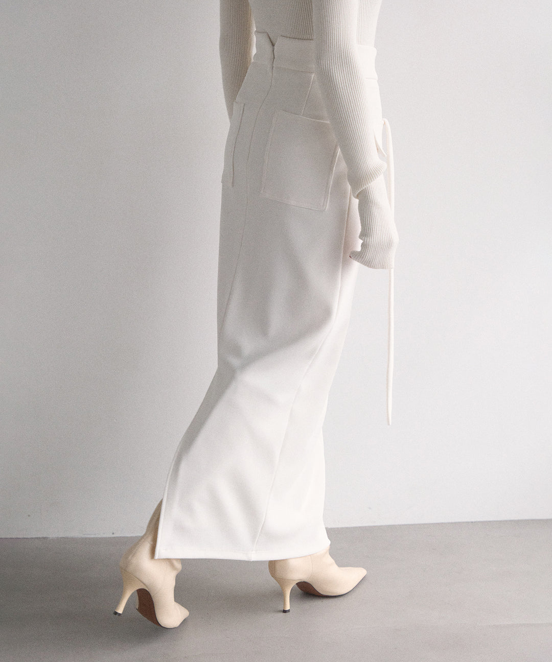 Cut Tight Cargo Skirt