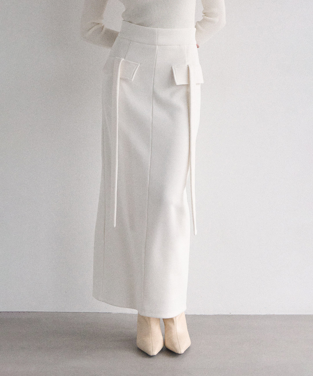 Cut Tight Cargo Skirt