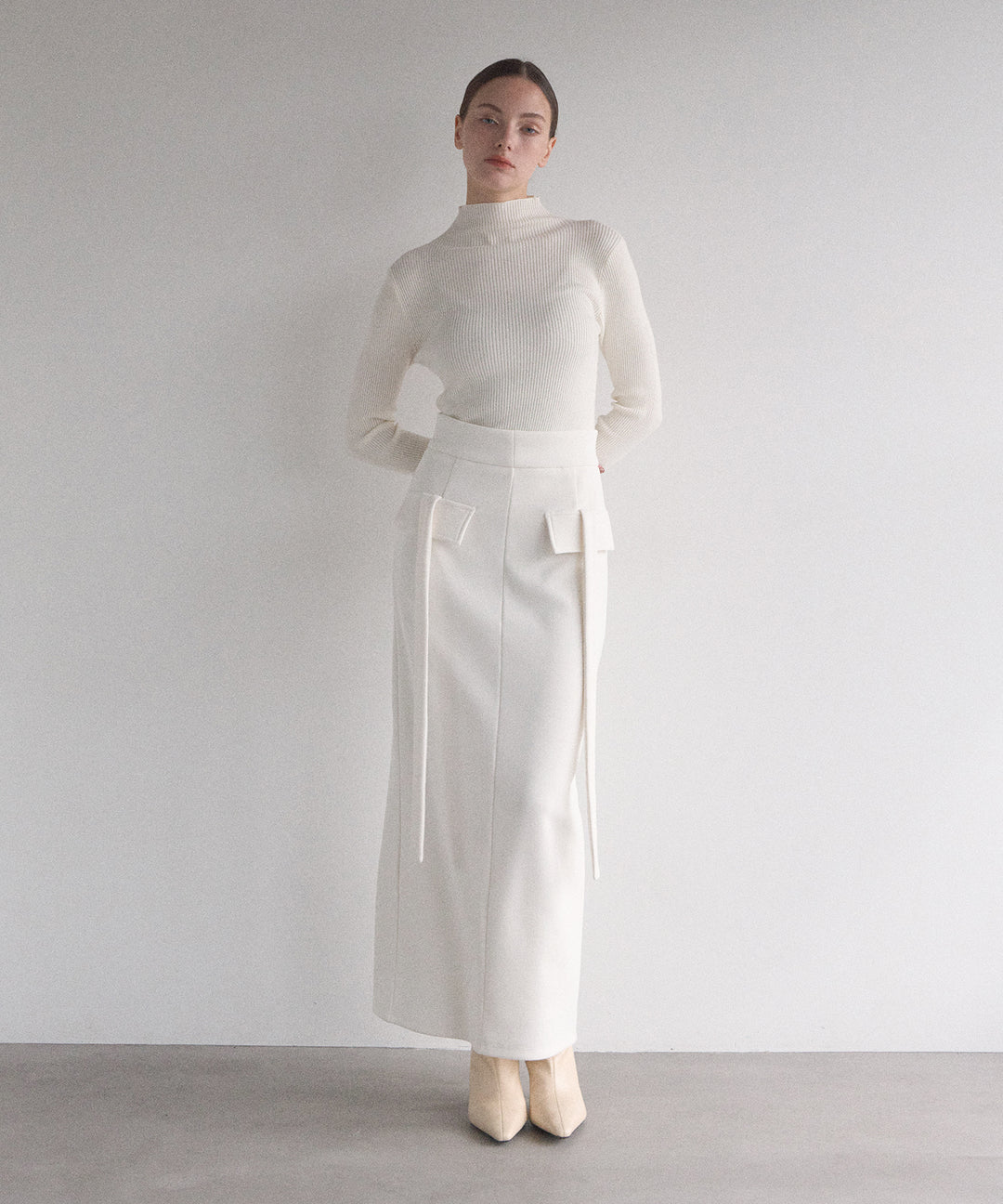 Cut Tight Cargo Skirt