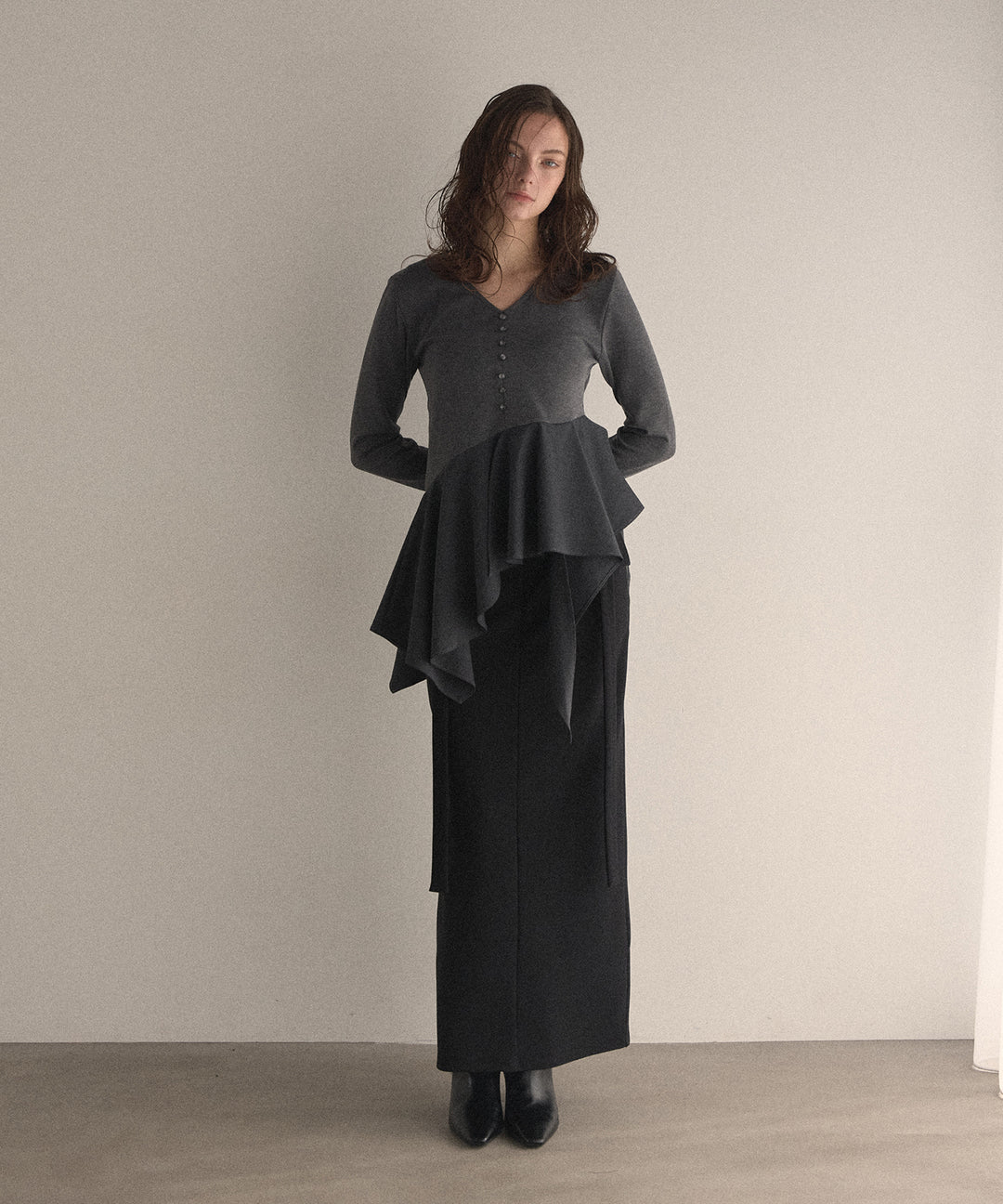 Cut Tight Cargo Skirt