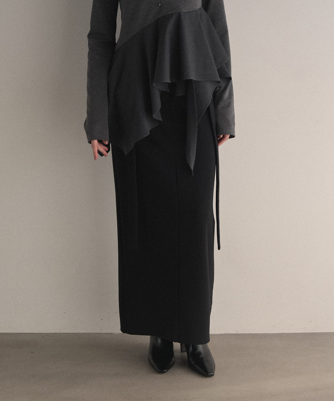 Cut Tight Cargo Skirt