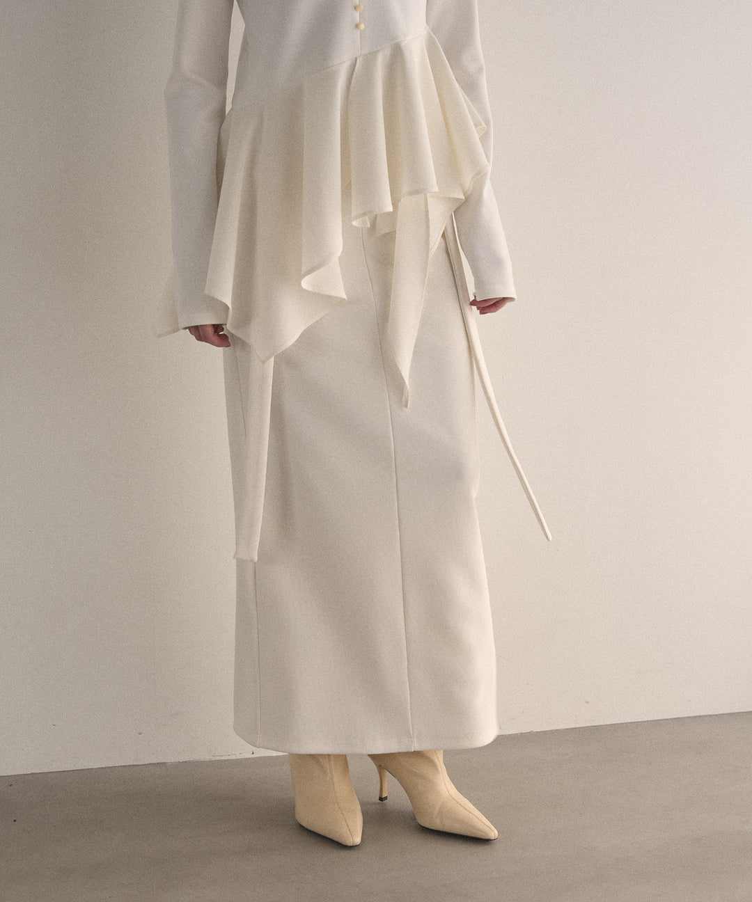 Cut Tight Cargo Skirt