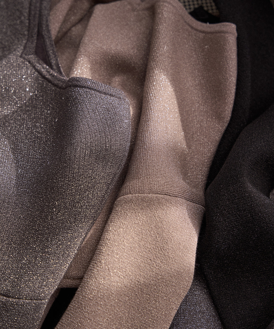 2way Tuck Glitter Knit Tops