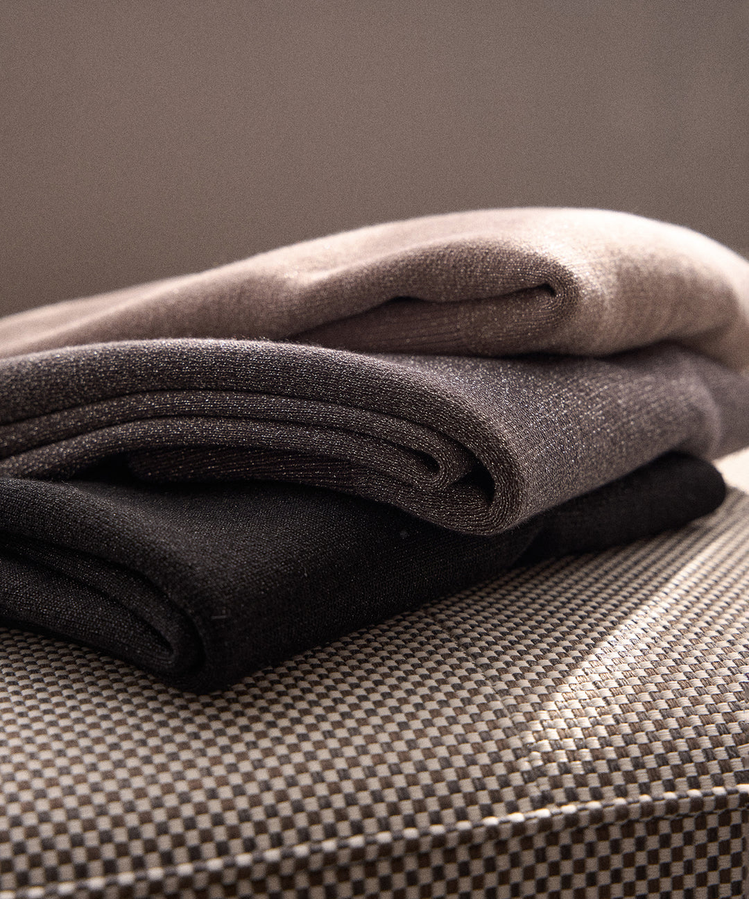 2way Tuck Glitter Knit Tops