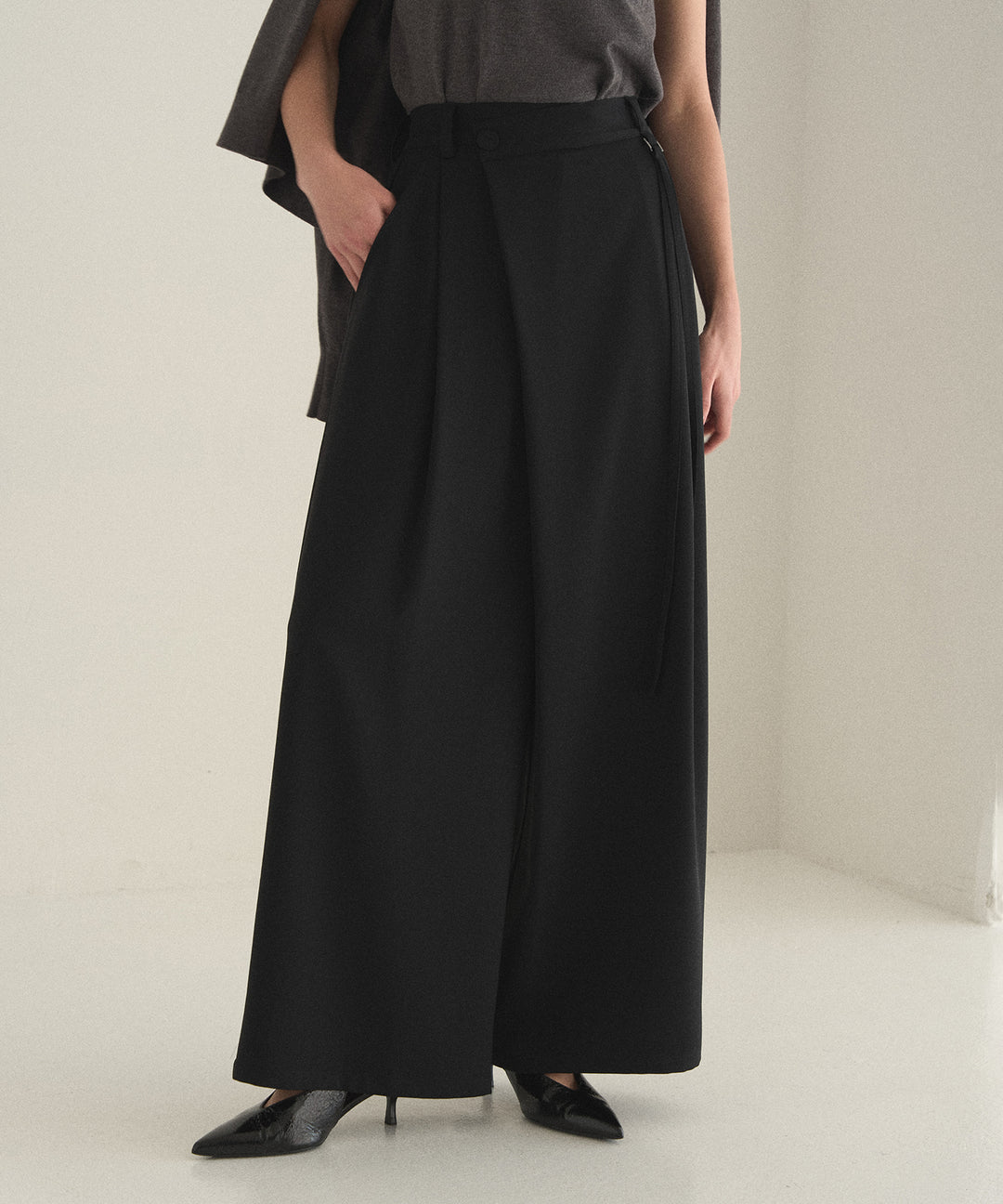 Wrap Dropping Slacks