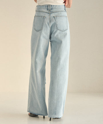 Pintuck Semiwide ICE Bleach Jeans – MIELI INVARIANT