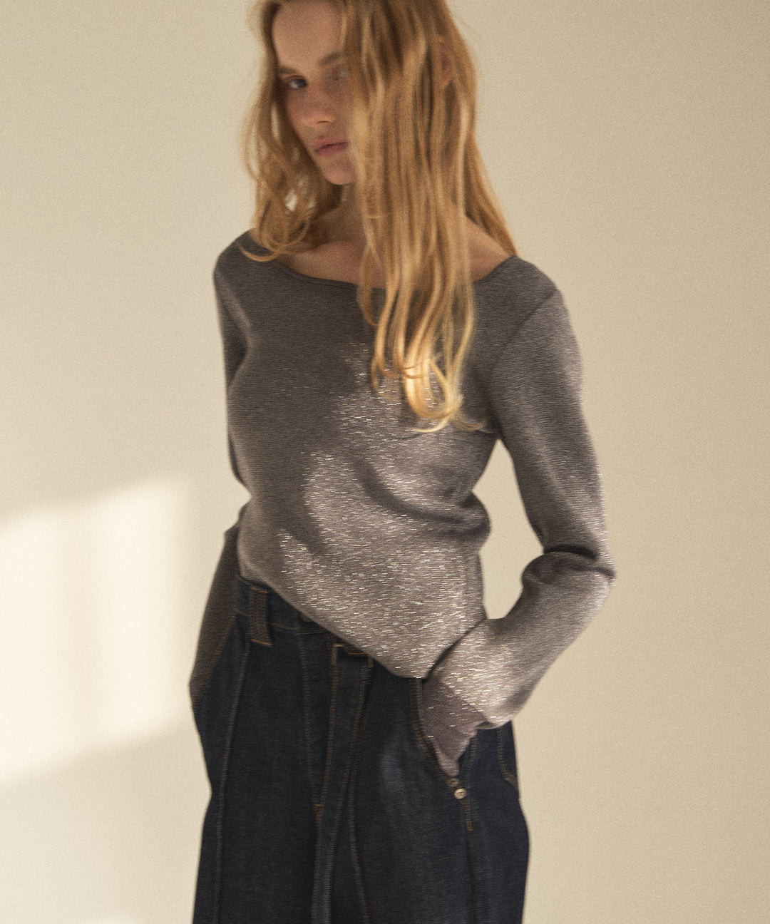 2way Zip Slit Glitter Knit Tops