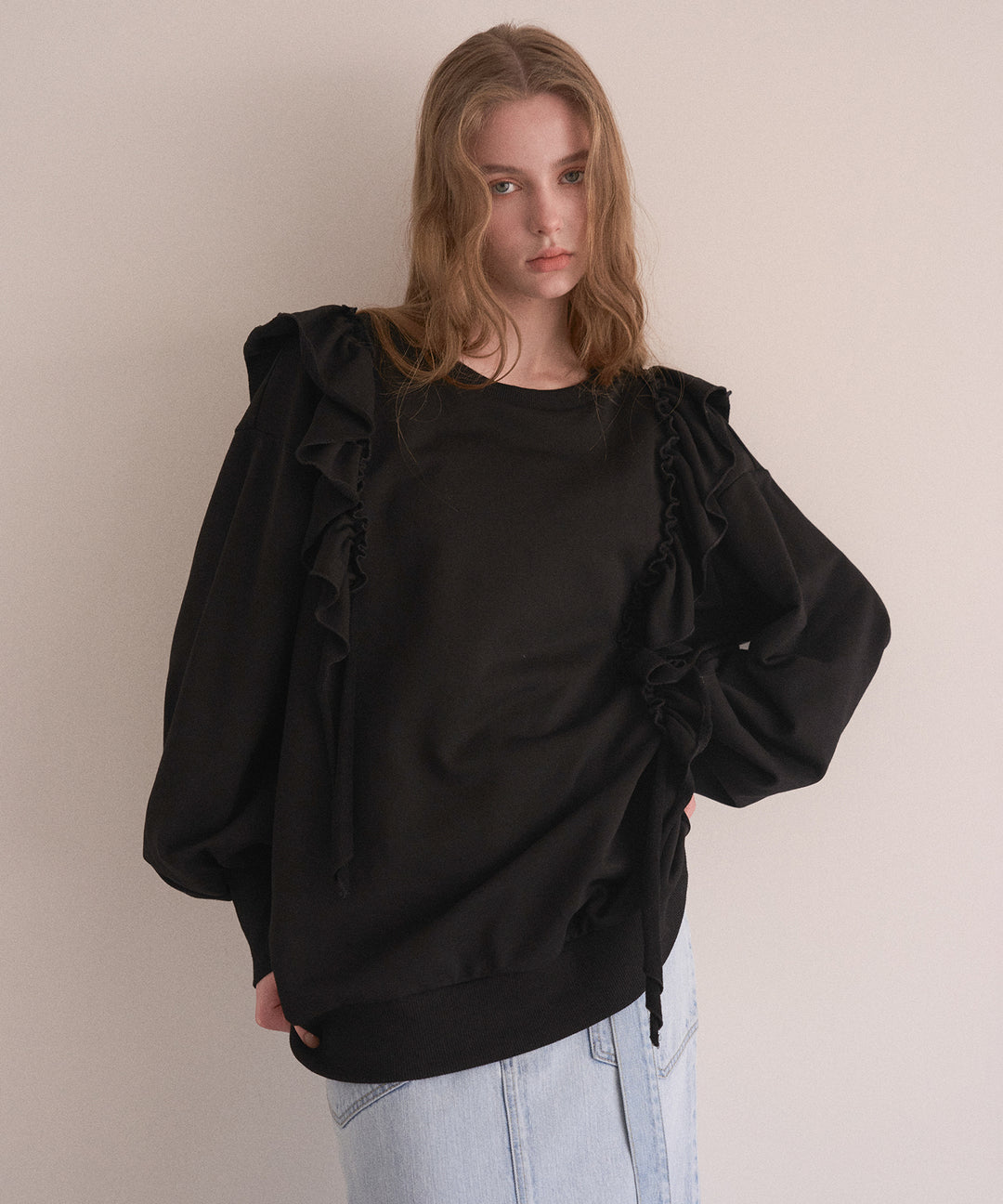 Droopy Frill Sweat Tops