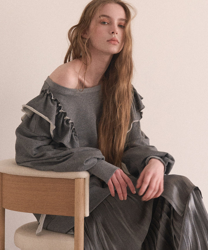 Droopy Frill Sweat Tops