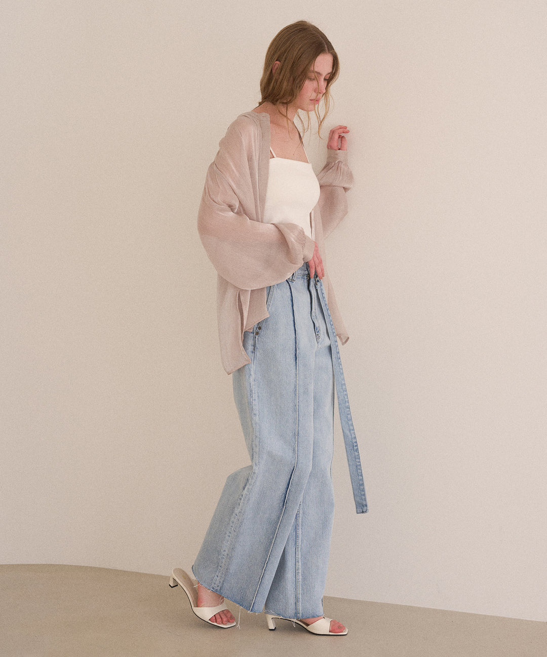 Pintuck Semiwide ICE Bleach Jeans