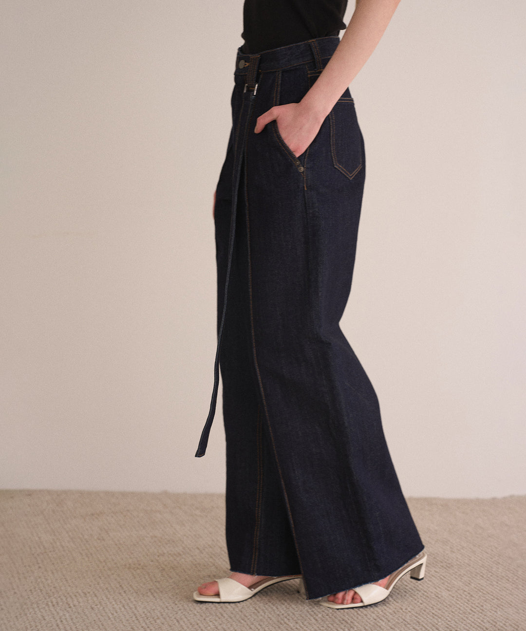 Pintuck Semiwide Jeans