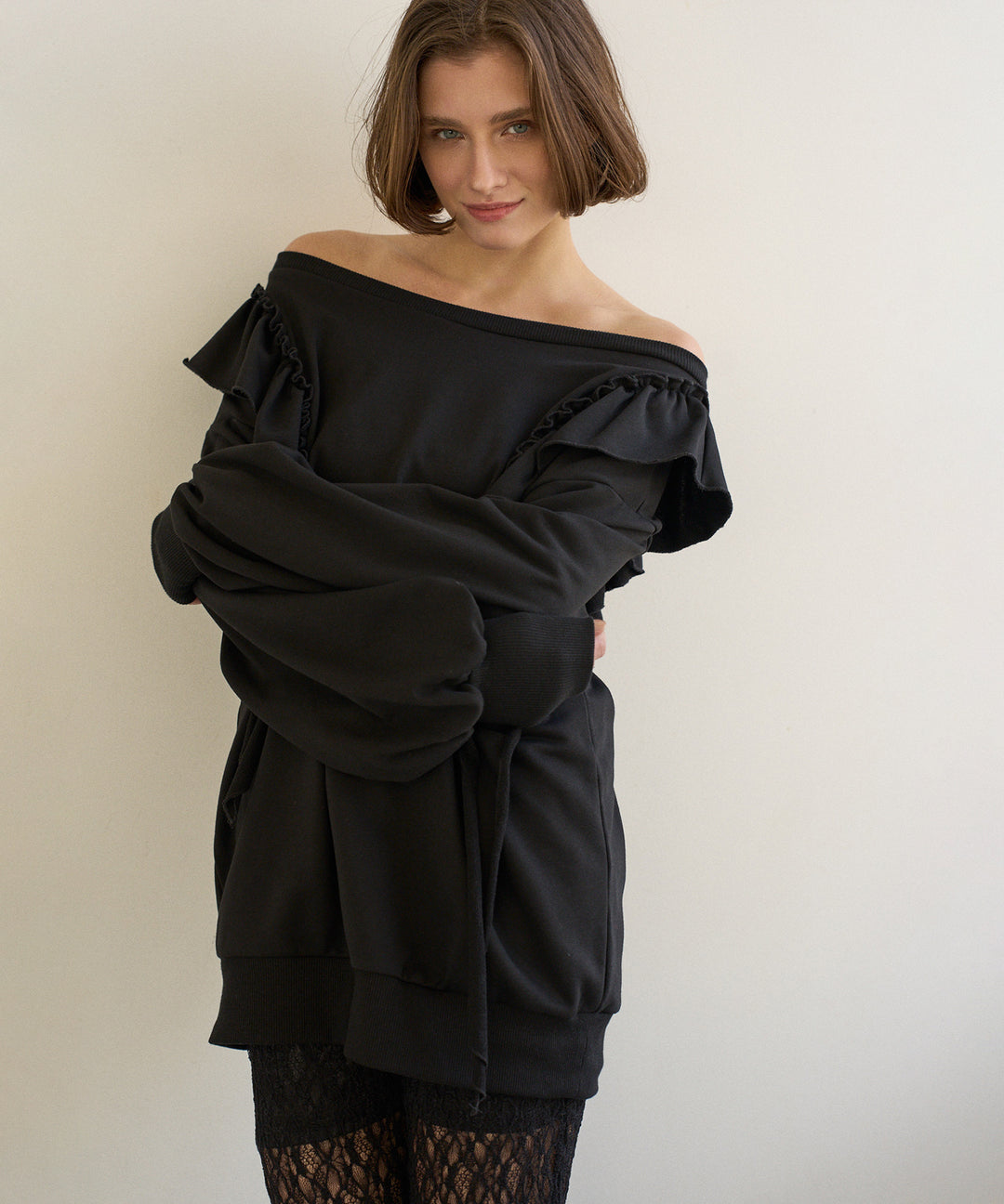 Droopy Frill Sweat Tops