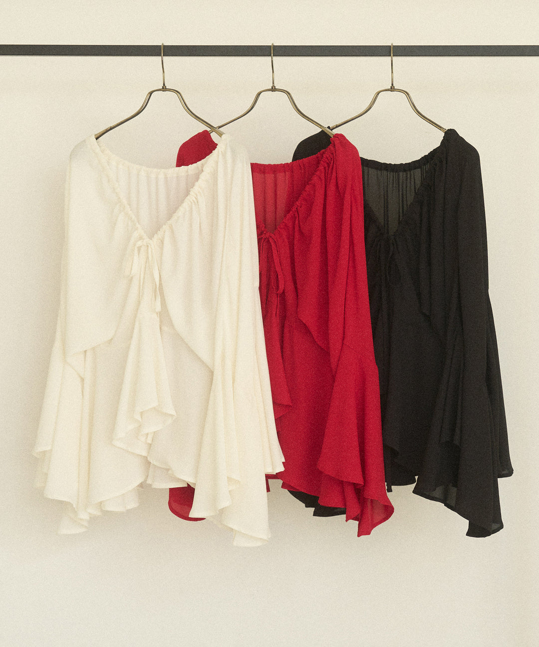 Airy Ciffon Gather Blouse