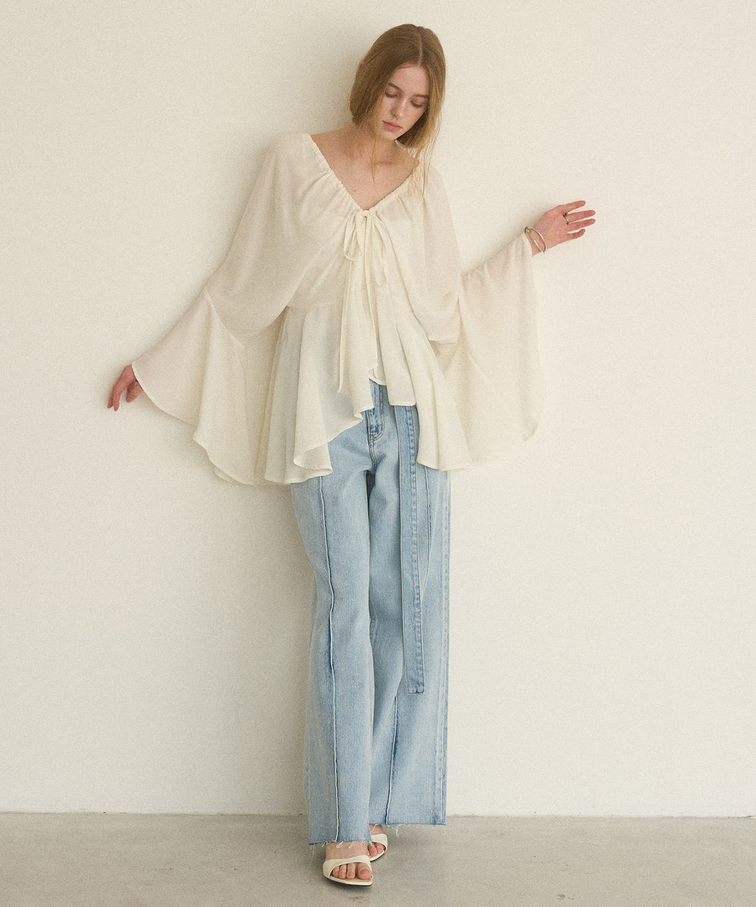 Airy Ciffon Gather Blouse