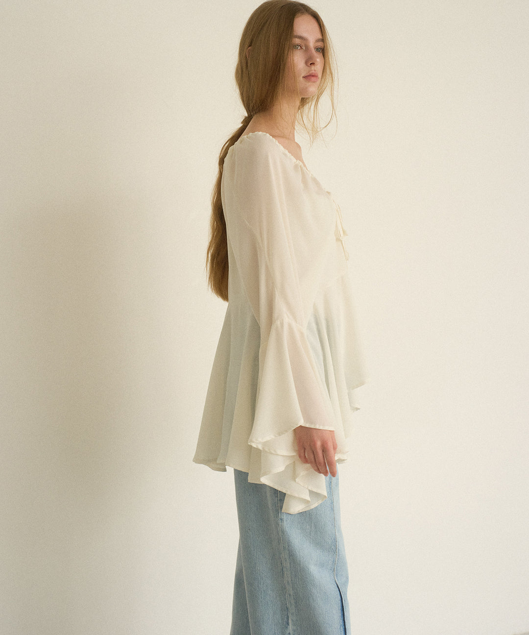 Airy Ciffon Gather Blouse