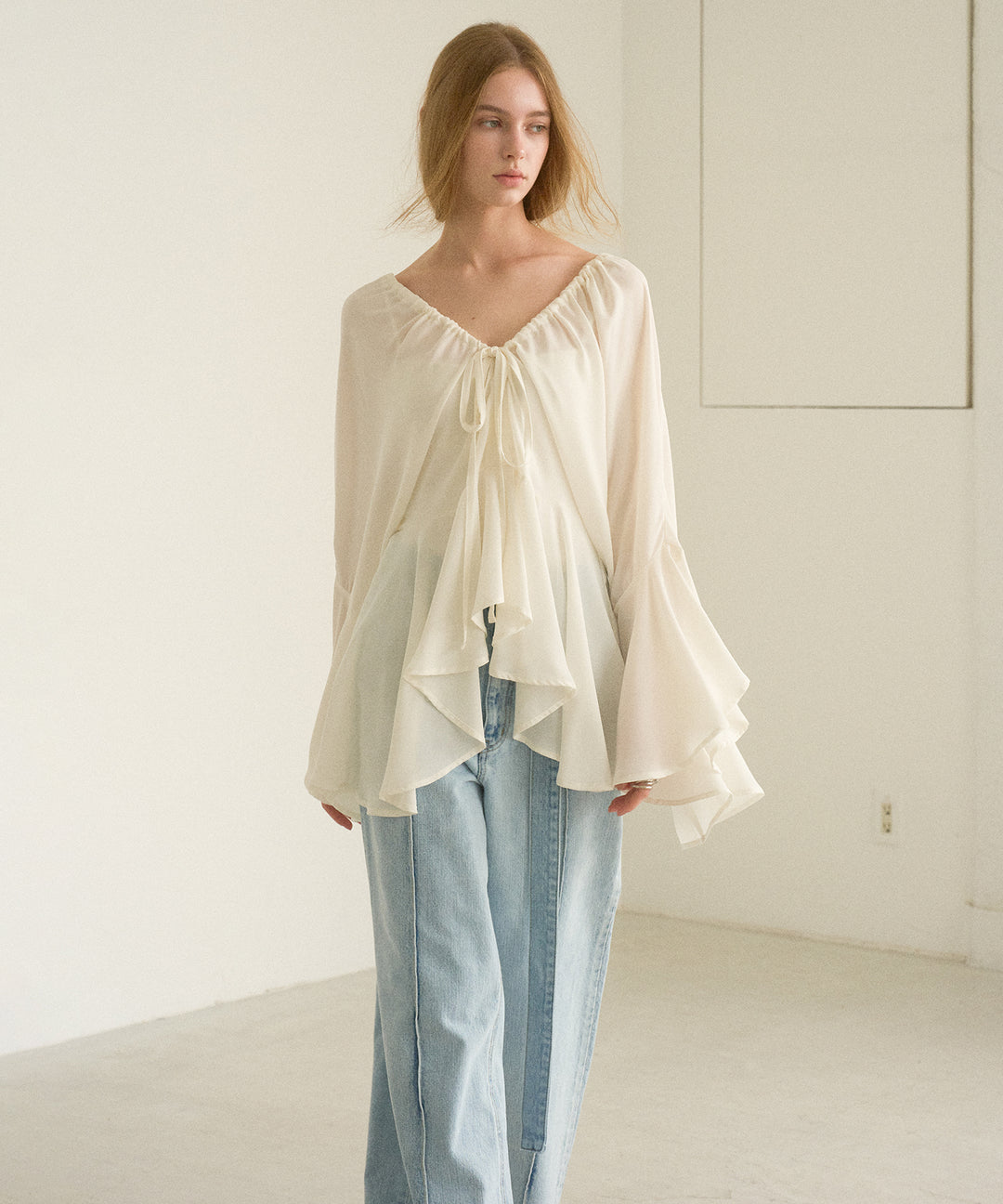 Airy Ciffon Gather Blouse