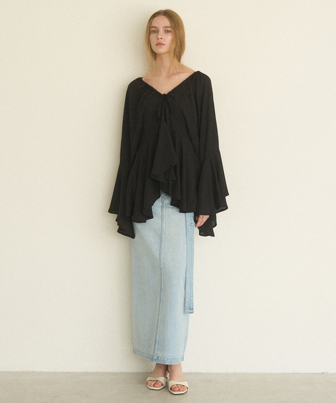 Airy Ciffon Gather Blouse