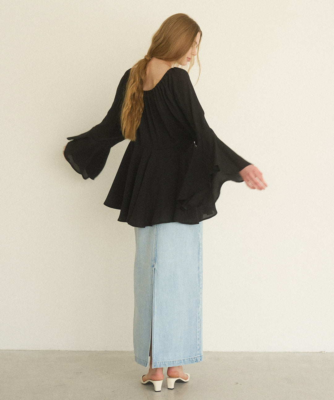 Airy Ciffon Gather Blouse