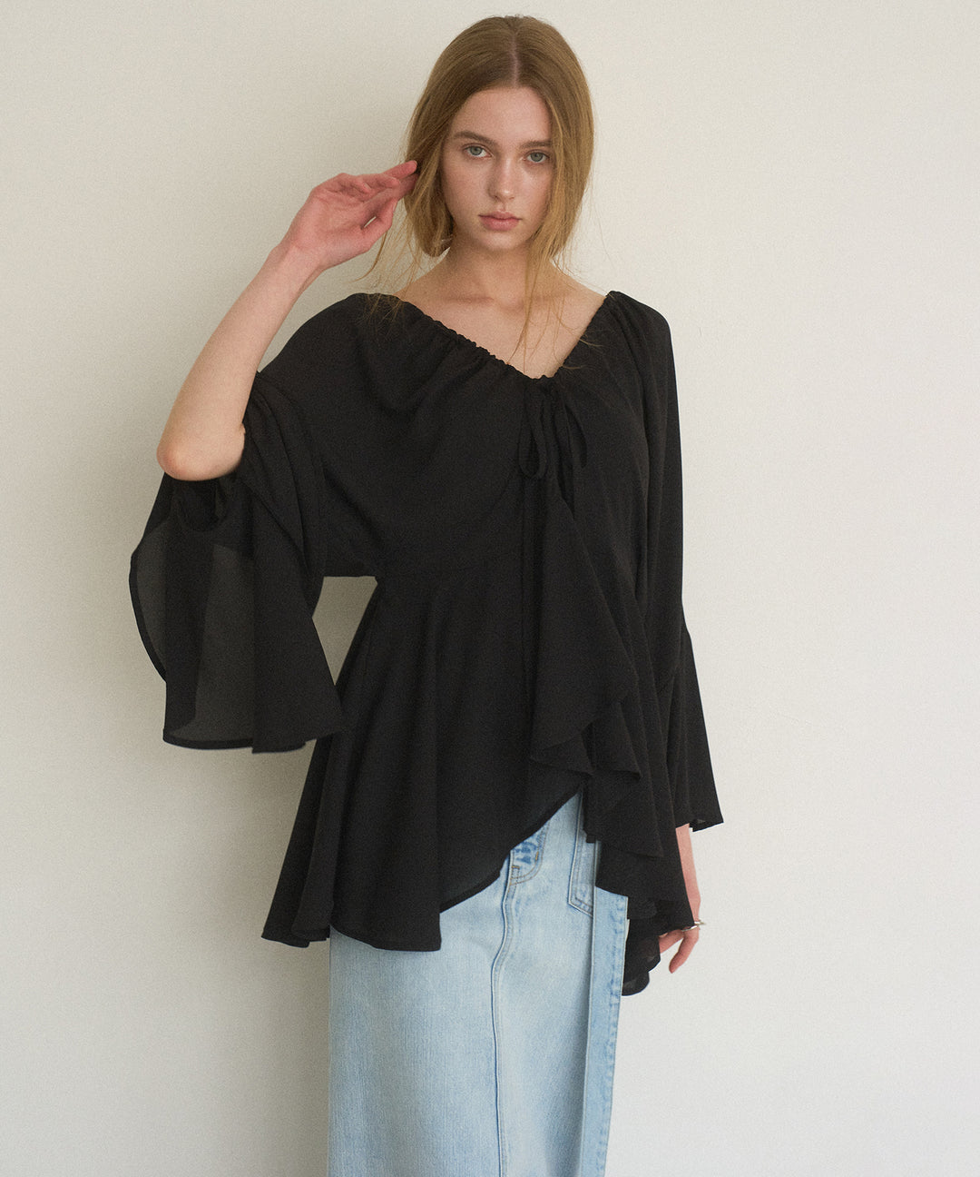 Airy Ciffon Gather Blouse