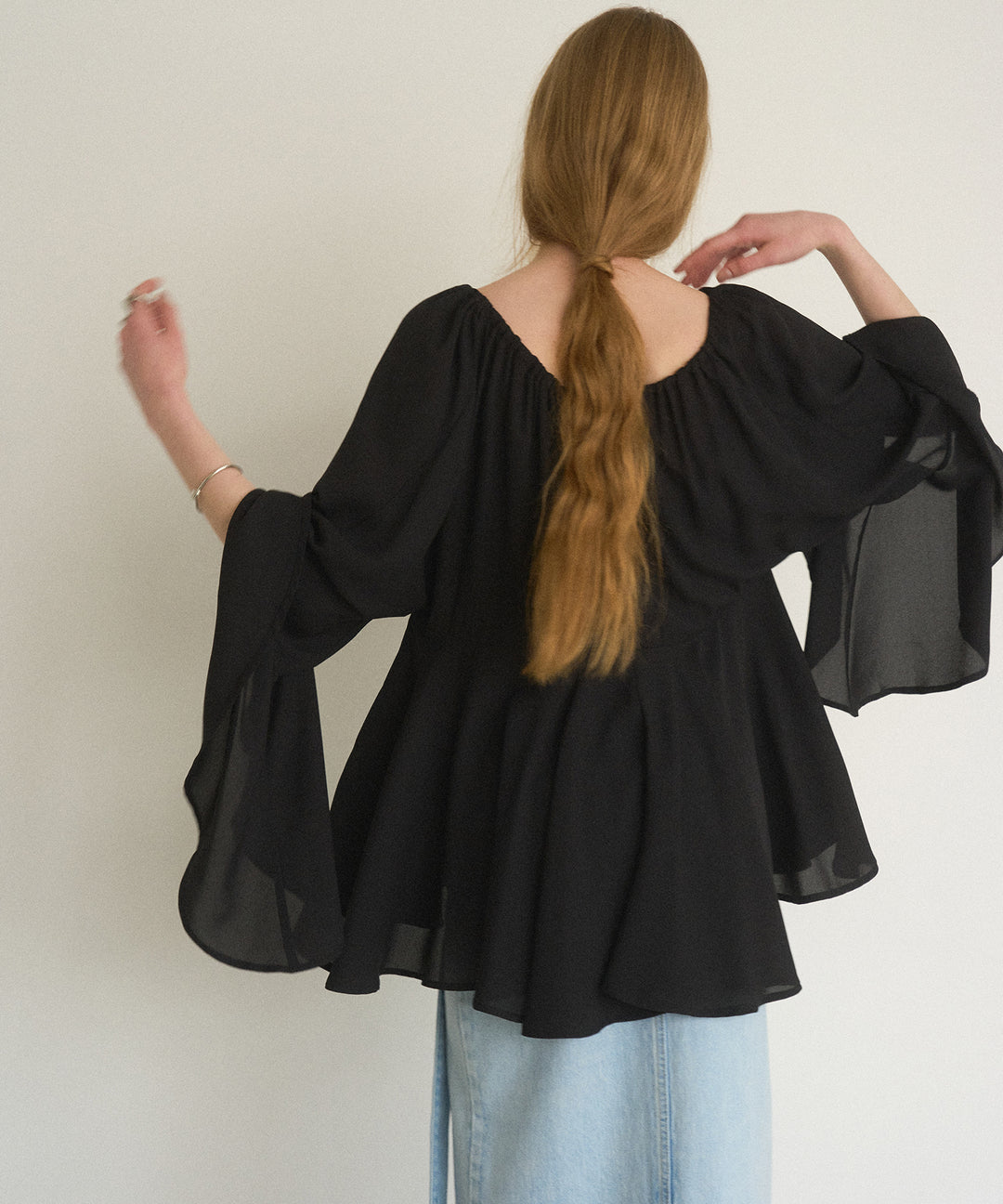Airy Ciffon Gather Blouse