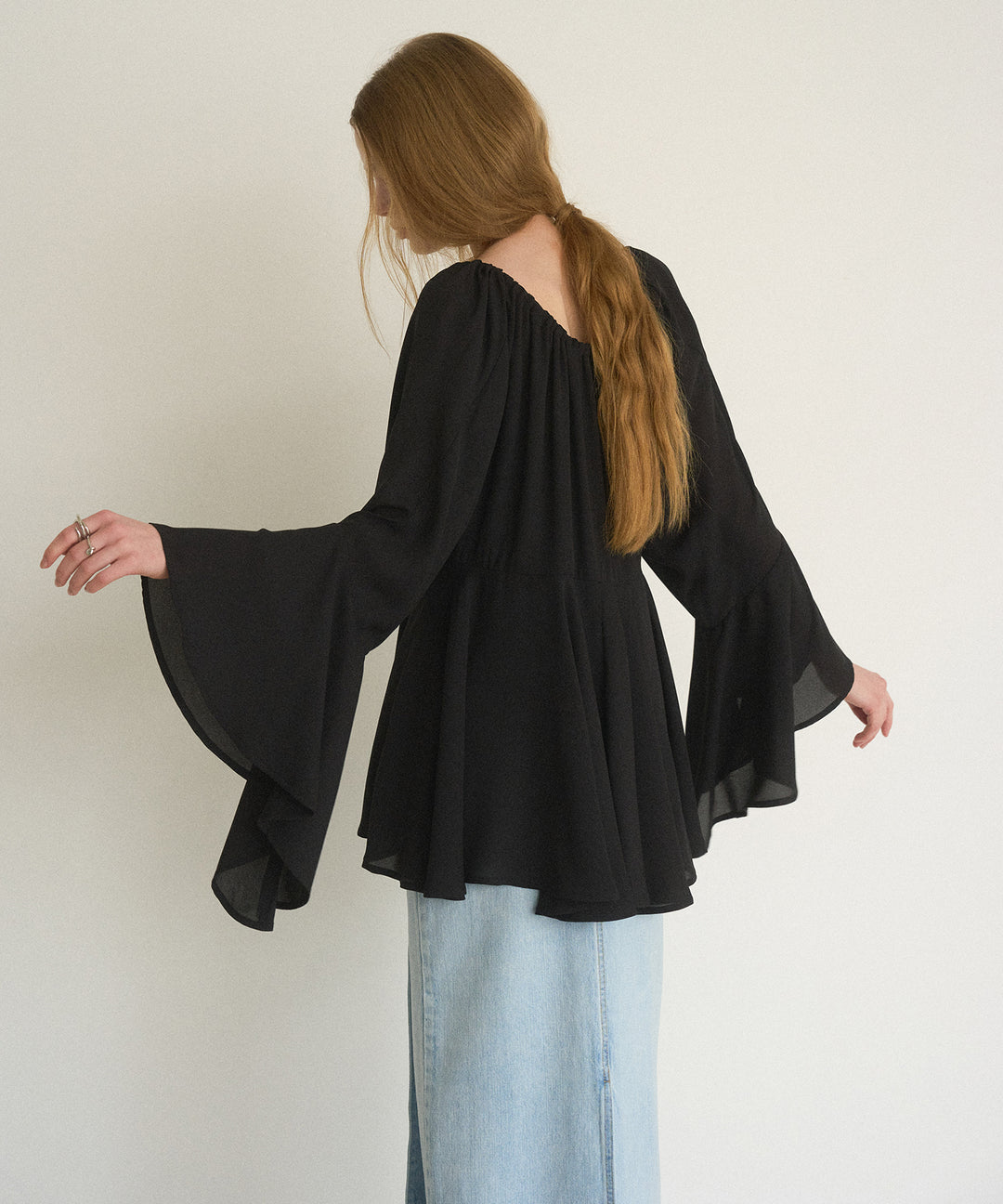 Airy Ciffon Gather Blouse